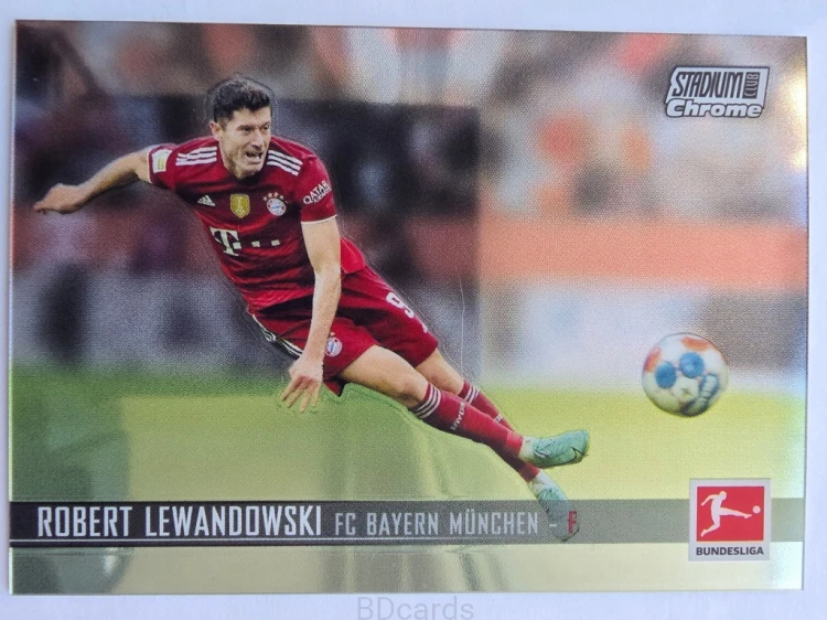 2021-22 Topps Stadium Chrome Robert Lewandowski Bayern Monachium /A