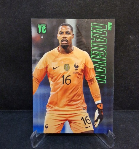 2022-23 Panini Top Class Mike Maignan Francja /M2