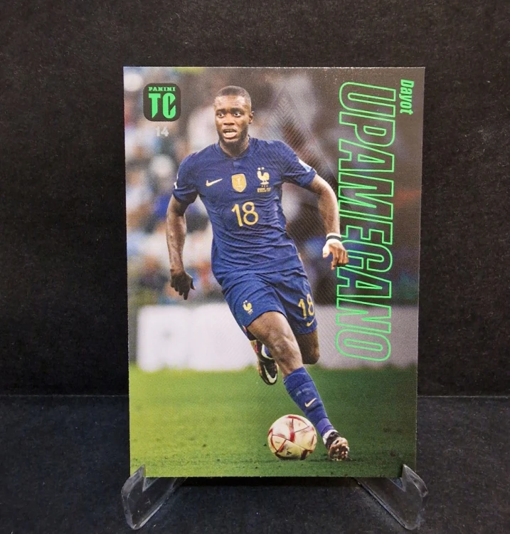 2022-23 Panini Top Class Dayot Upamecano Francja /M2