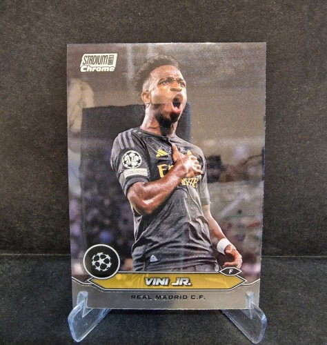 2023-24 Topps Chrome Stadium Vinicius.Jr Real Madryt /LU10
