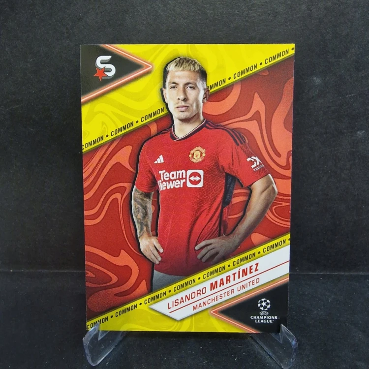 2023-24 Topps Superstars Lisandro Martinez Manchester United /E17