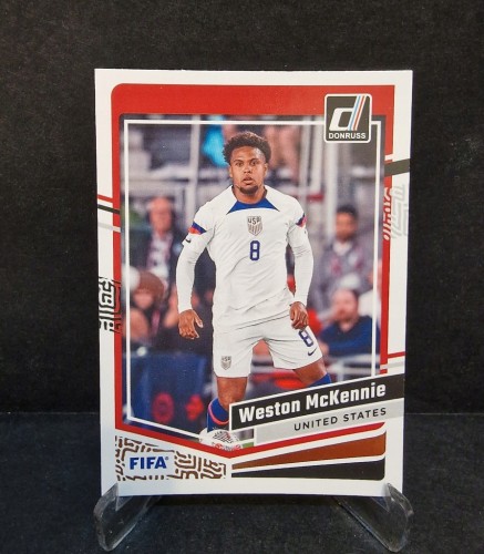 2023-24 Panini Donruss Weston McKennie USA / OC20