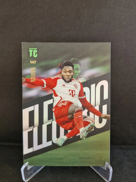 2023-24 Panini Top Class Davies Bayern Monachium Electric /TP3