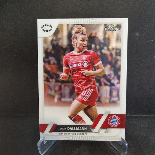 2022-23 Topps Chrome Womens Dallmann Bayern Monachium /E47