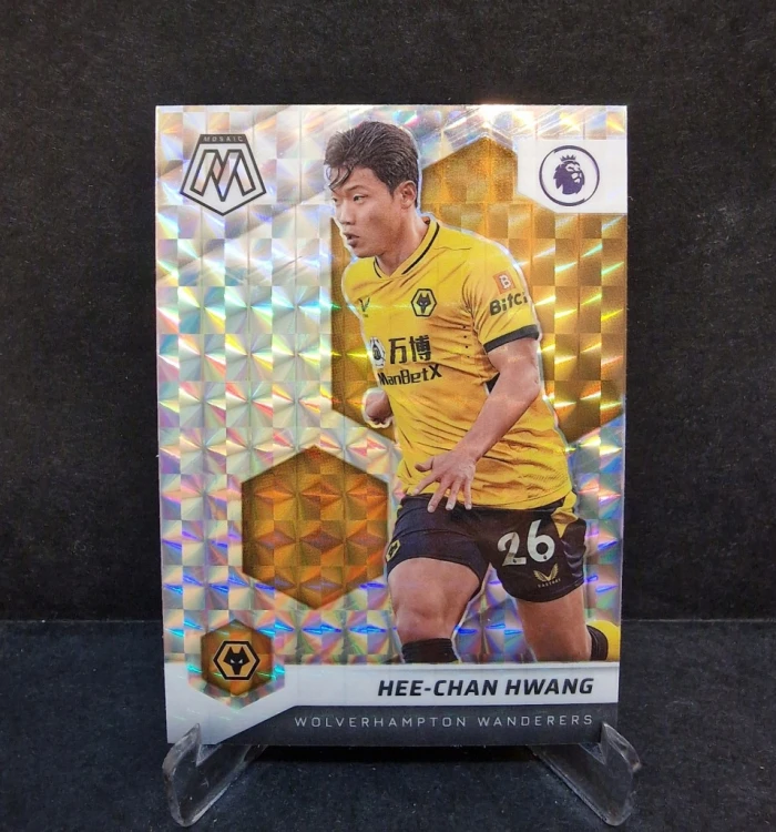 2021-22 Panini Mosaic Hee-Chan Hwang Volverhampton / OC27